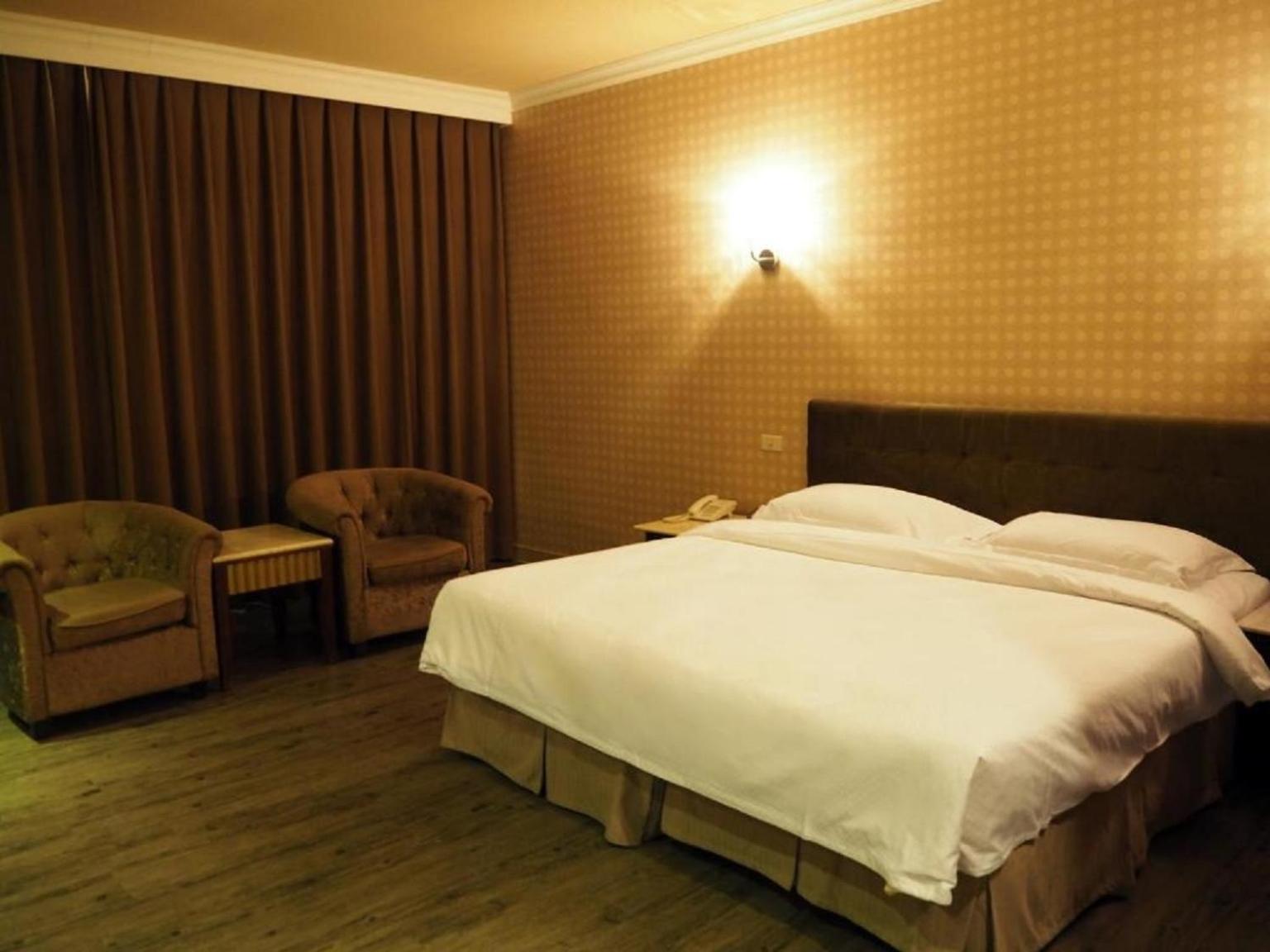 The Riverside Hotel & Motel Kaohsiung Exterior foto