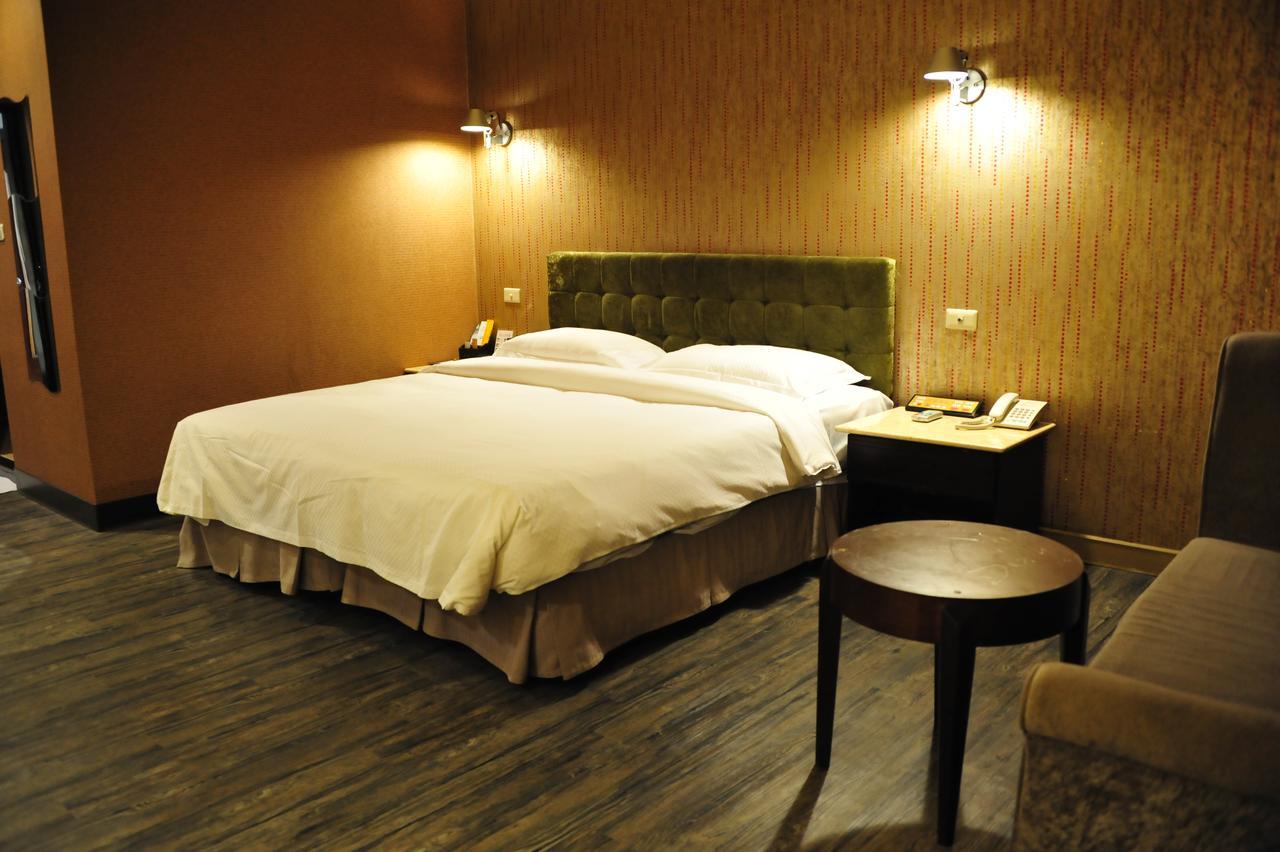 The Riverside Hotel & Motel Kaohsiung Exterior foto