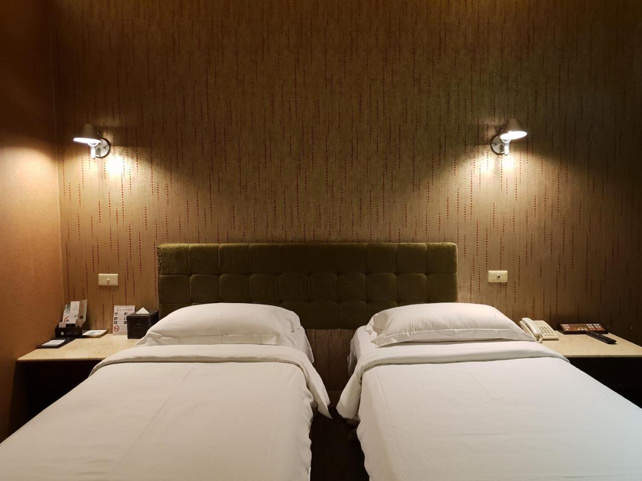 The Riverside Hotel & Motel Kaohsiung Exterior foto